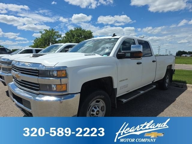 Summit White 2018 Chevrolet Silverado 2500HD Pickup Truck Four-Wheel Drive Automatic