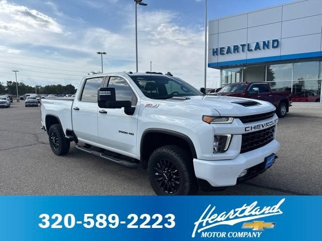 Summit White 2022 Chevrolet Silverado 3500HD Pickup Truck Four-Wheel Drive Automatic