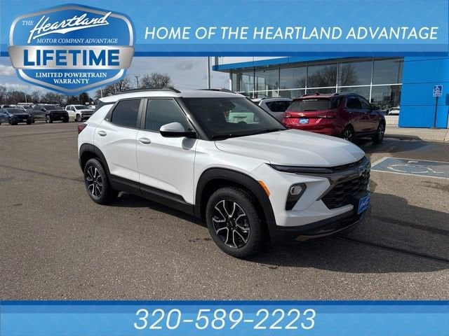 White (Iridescent Pearl Tricoat) 2026 Chevrolet Trailblazer ACTIV AWD SUV / Crossover Four-Wheel Drive Automatic