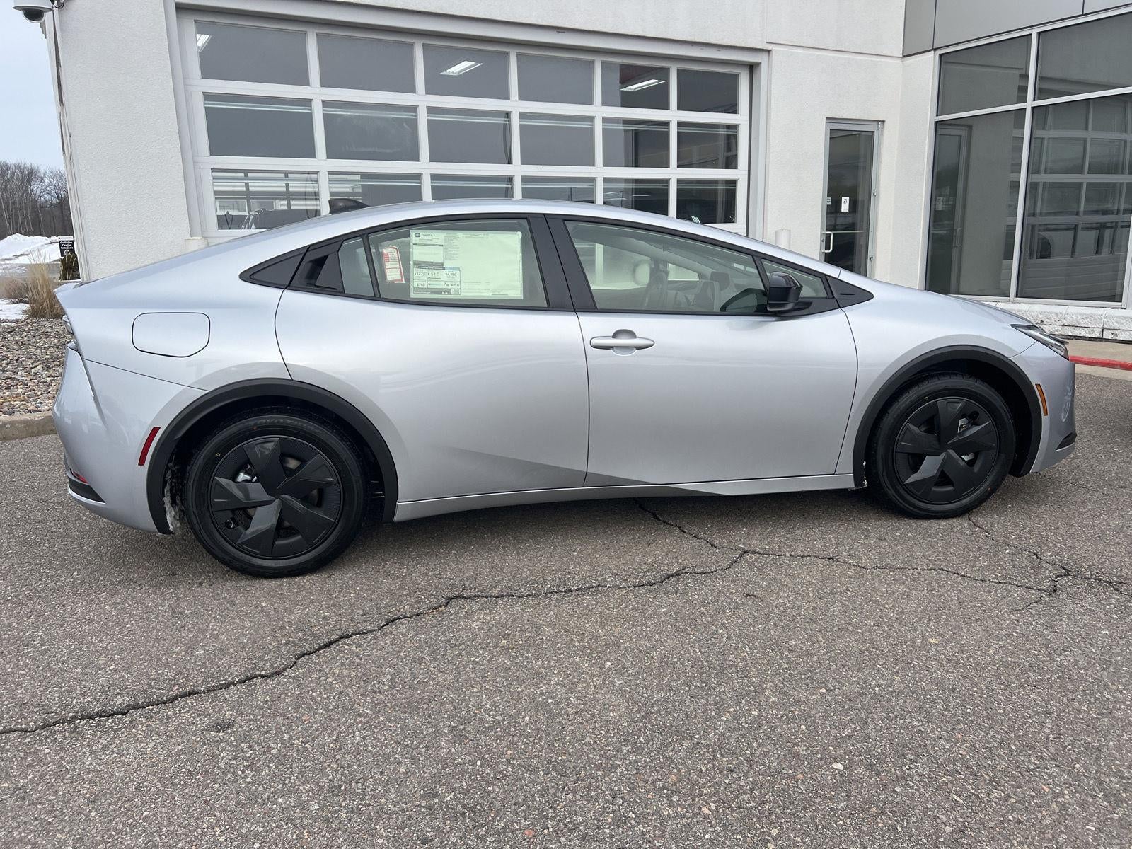 Cutting Edge 2026 Toyota Prius Plug-In Hybrid SE FWD Hatchback Front-Wheel Drive Continuously Variable Transmission