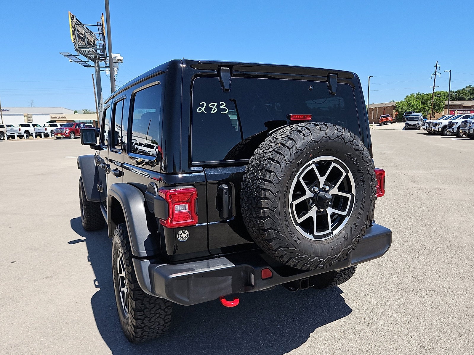View vehicle photo 3