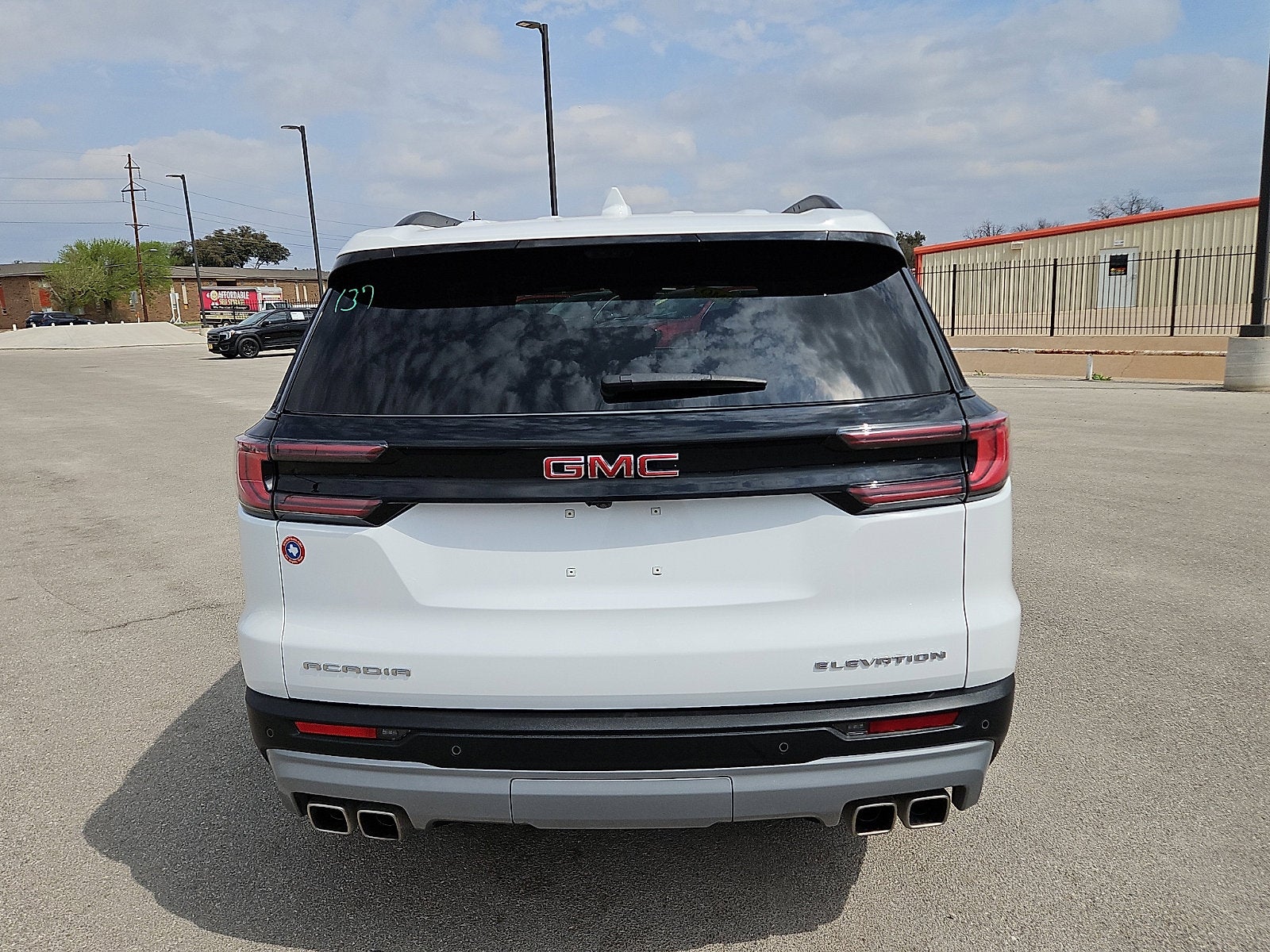 View vehicle photo 4