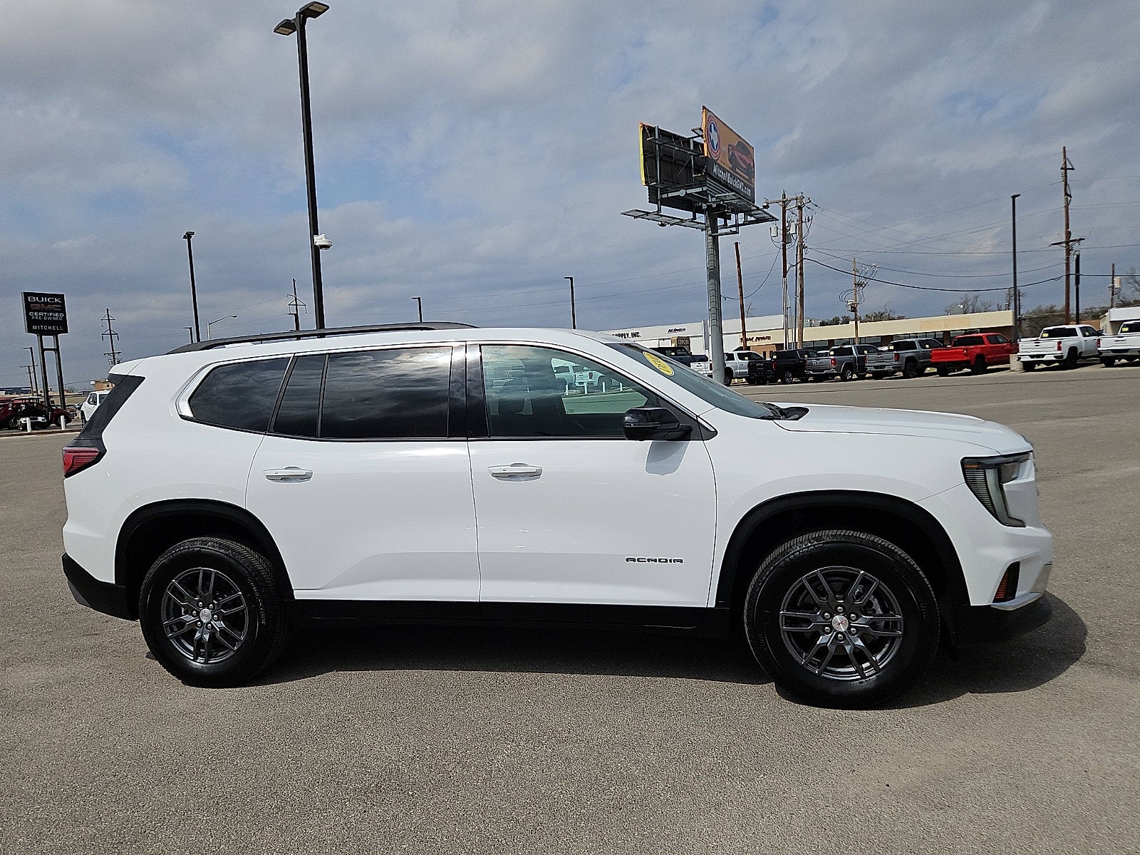 View vehicle photo 6