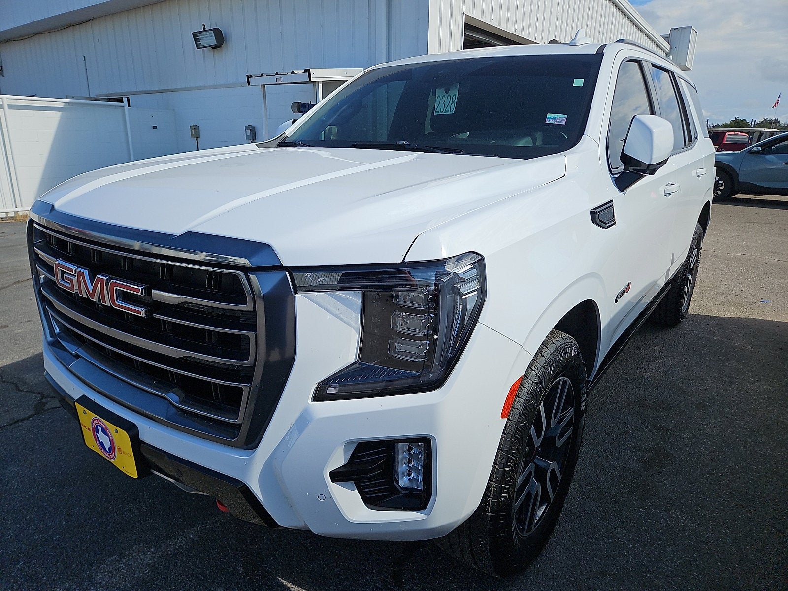  2023 GMC Yukon AT4 4WD   