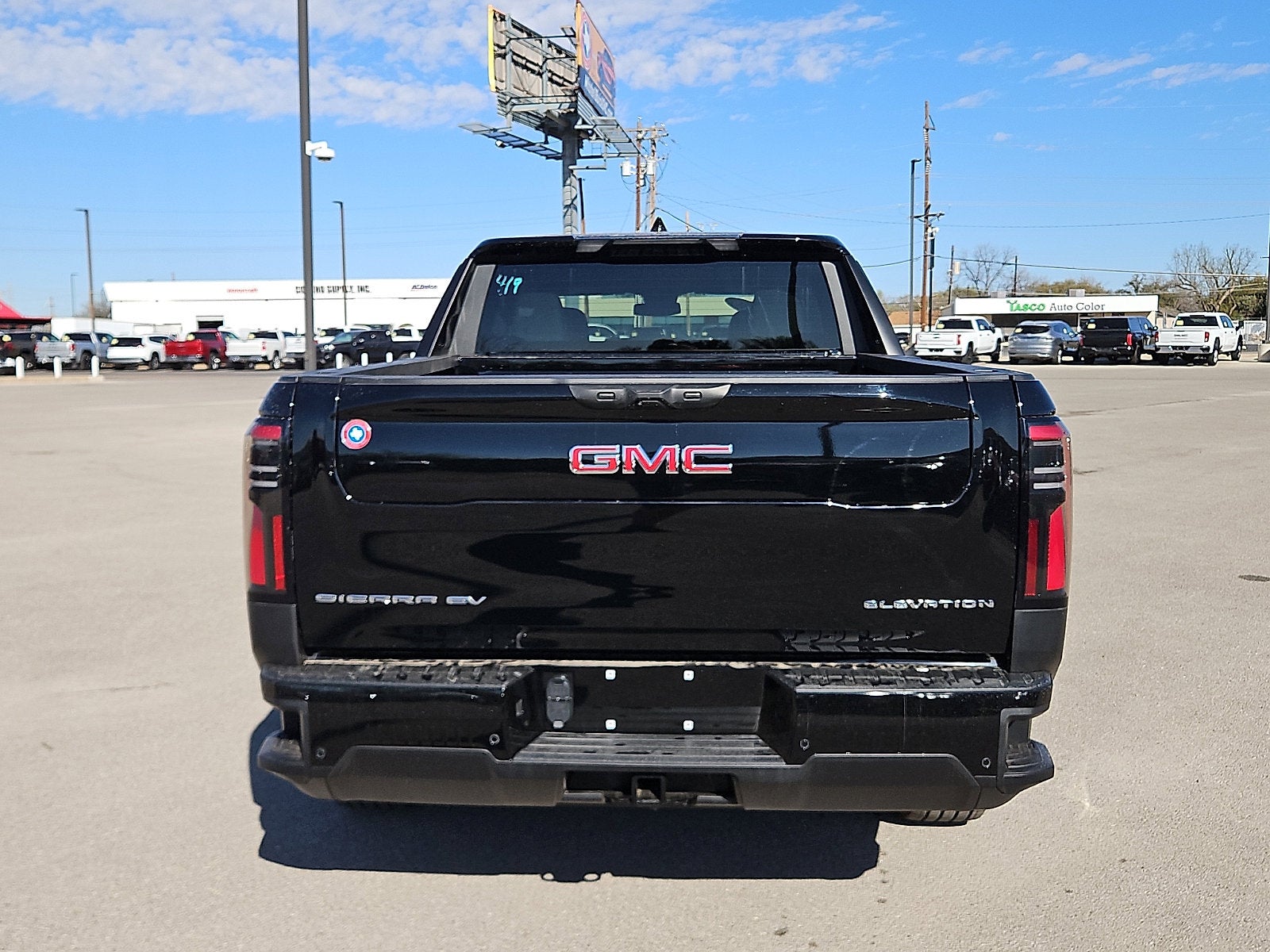 View vehicle photo 4