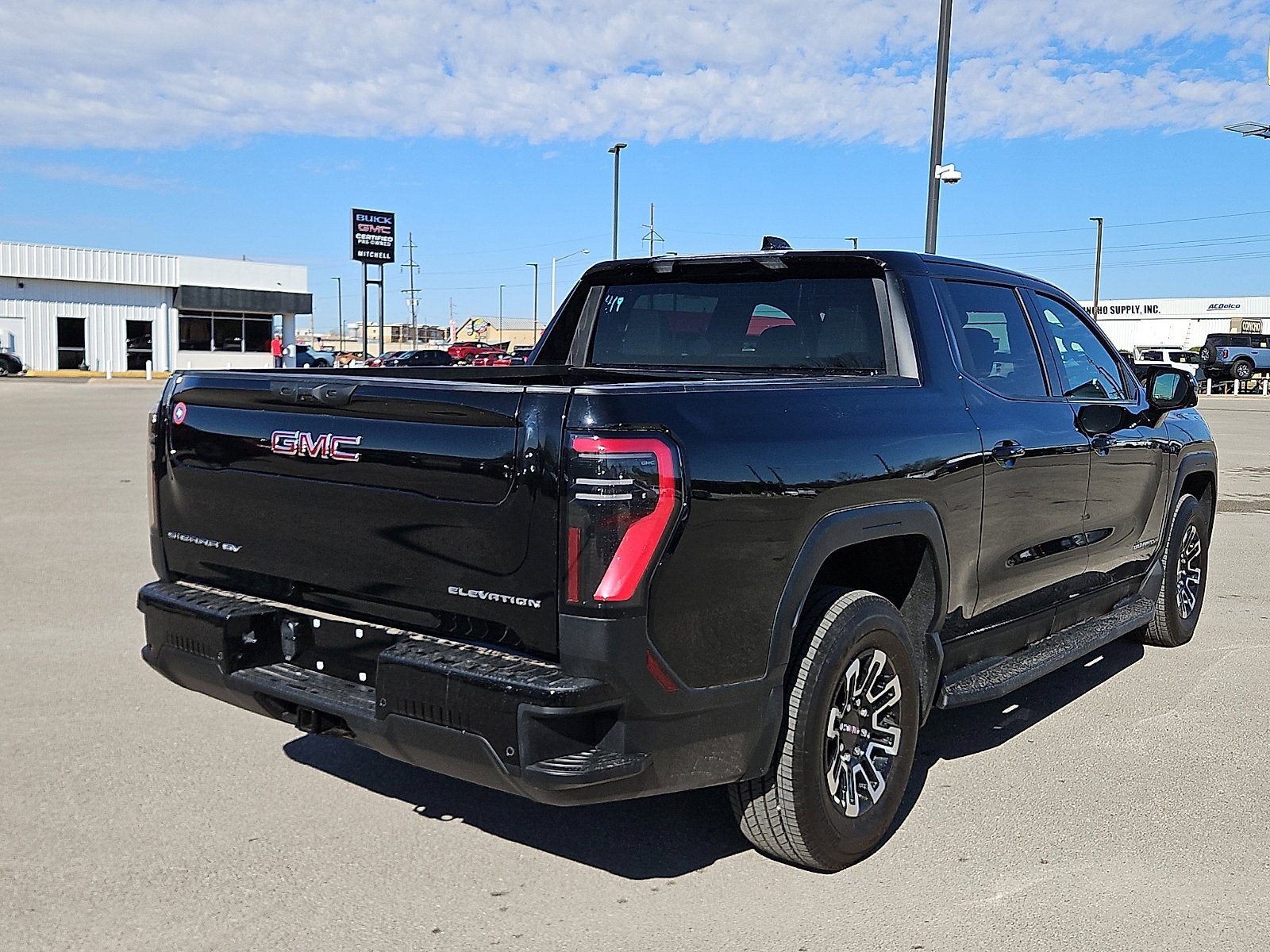 View vehicle photo 5