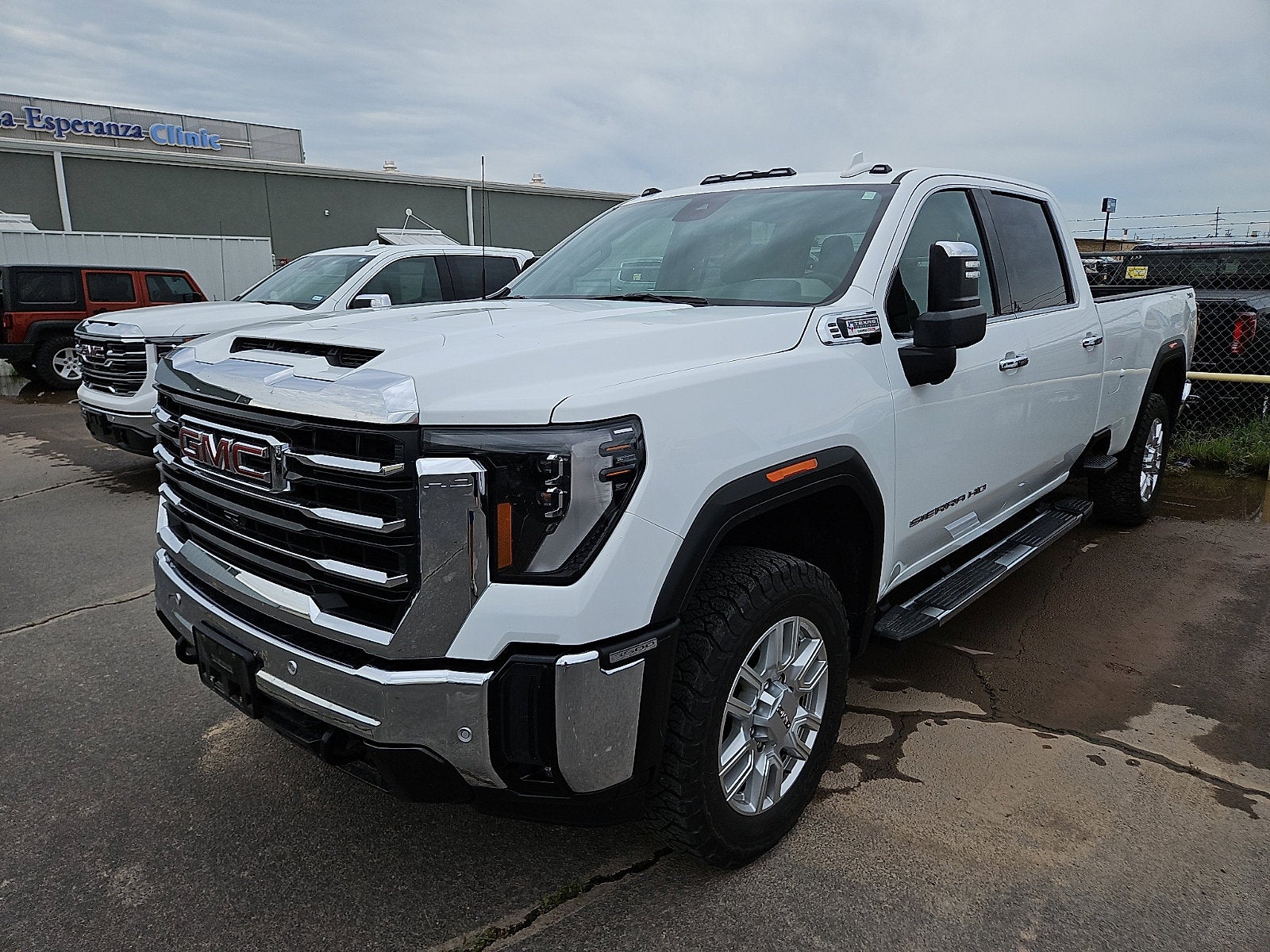 Summit White 2024 GMC Sierra 3500HD SLT Crew Cab 4WD Pickup Truck Four-Wheel Drive Automatic