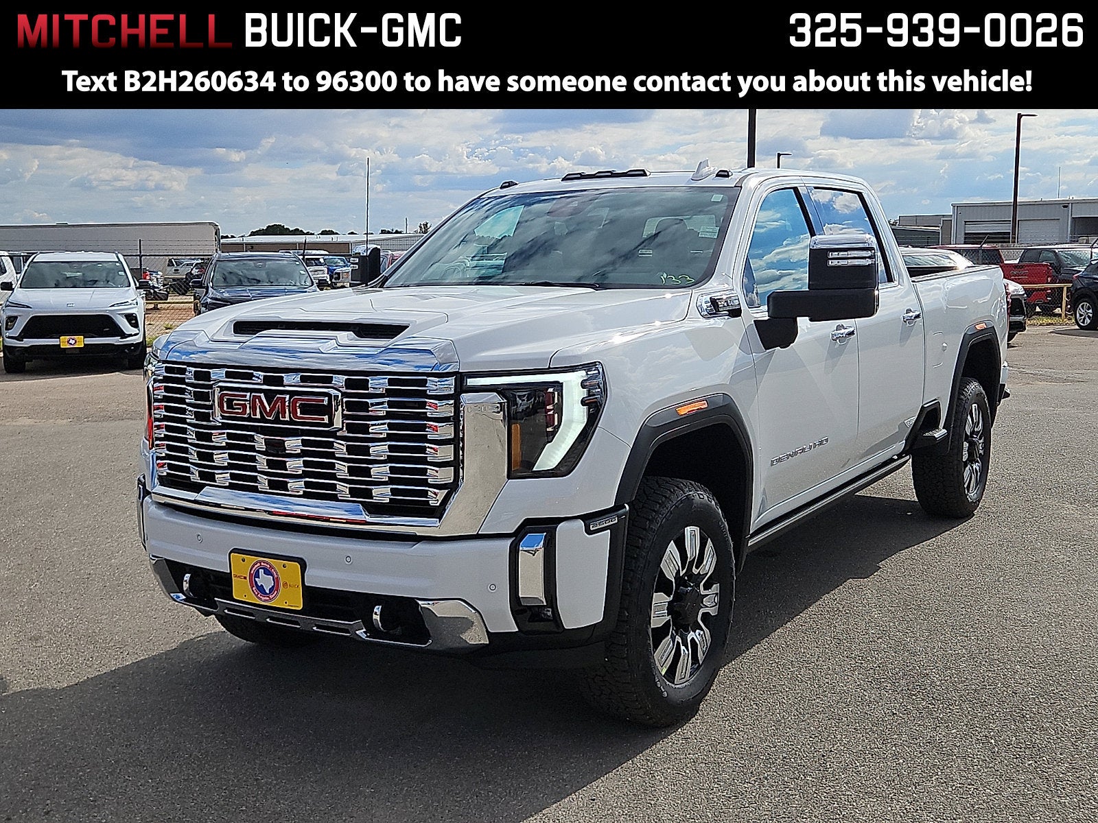Summit White 2026 GMC Sierra 2500HD Pickup Truck Four-Wheel Drive Automatic