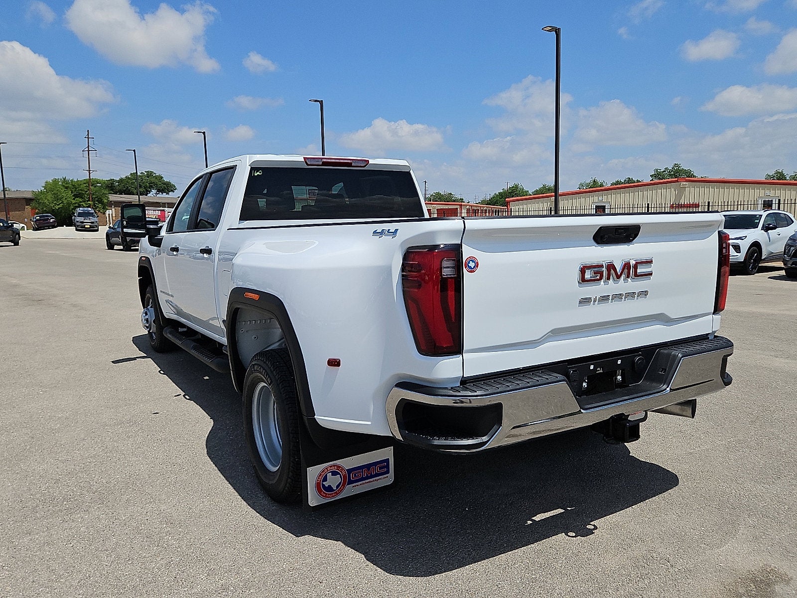 View vehicle photo 3