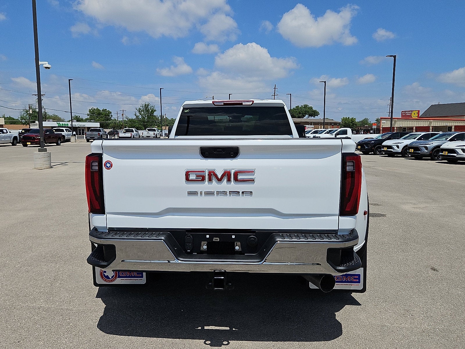 View vehicle photo 4