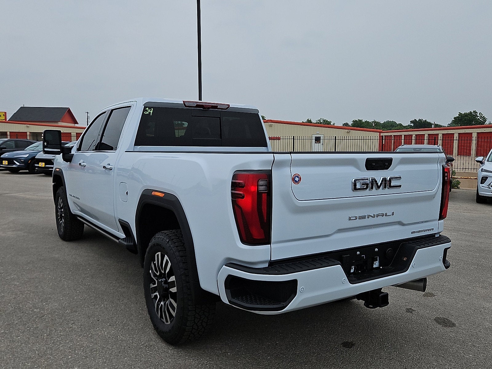 View vehicle photo 3