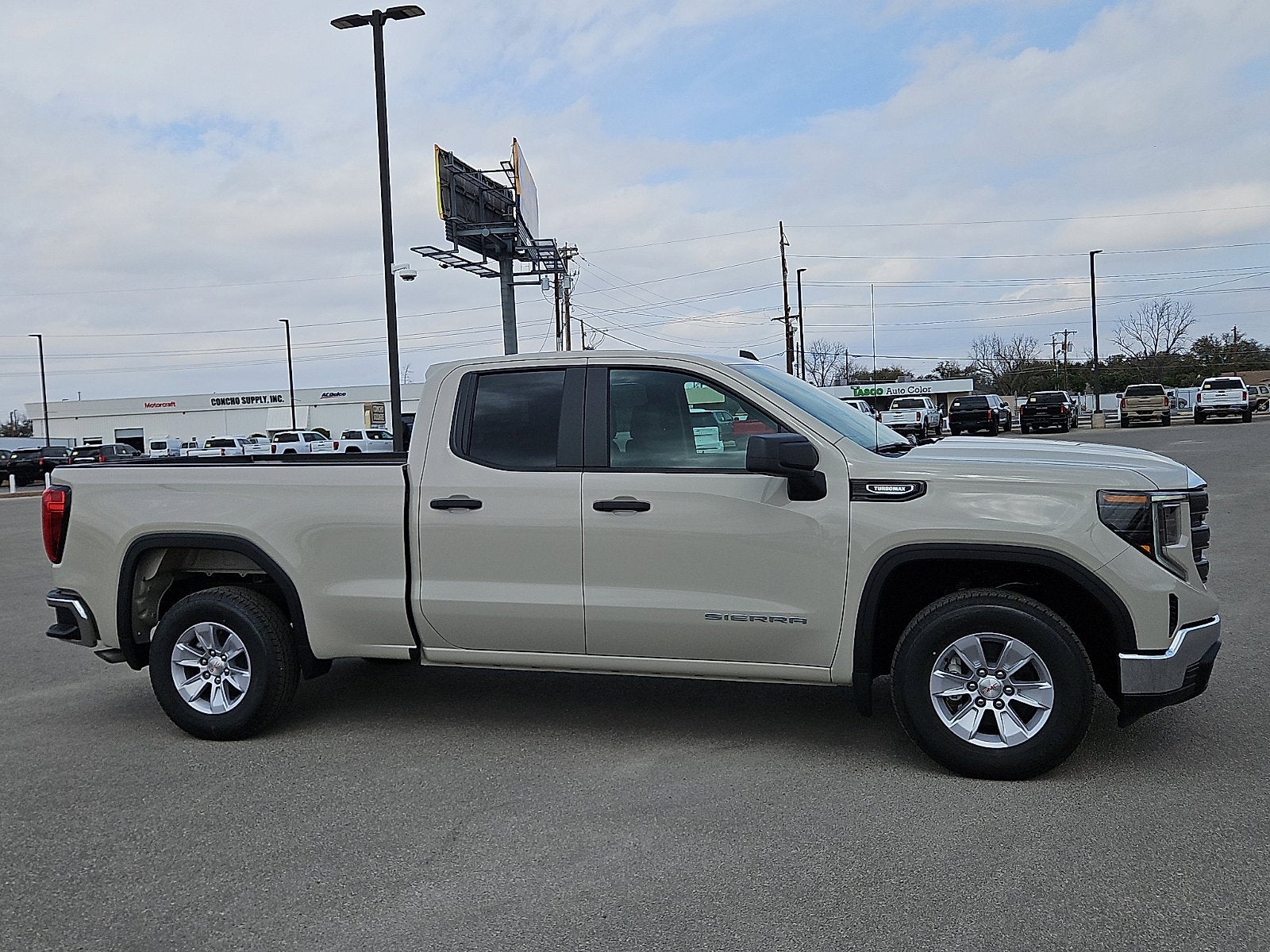View vehicle photo 6
