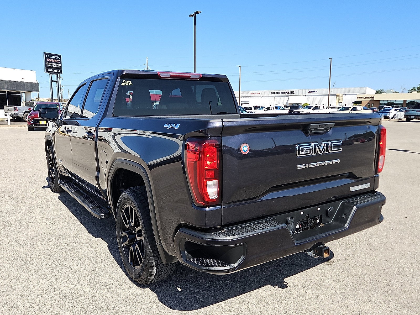 View vehicle photo 3