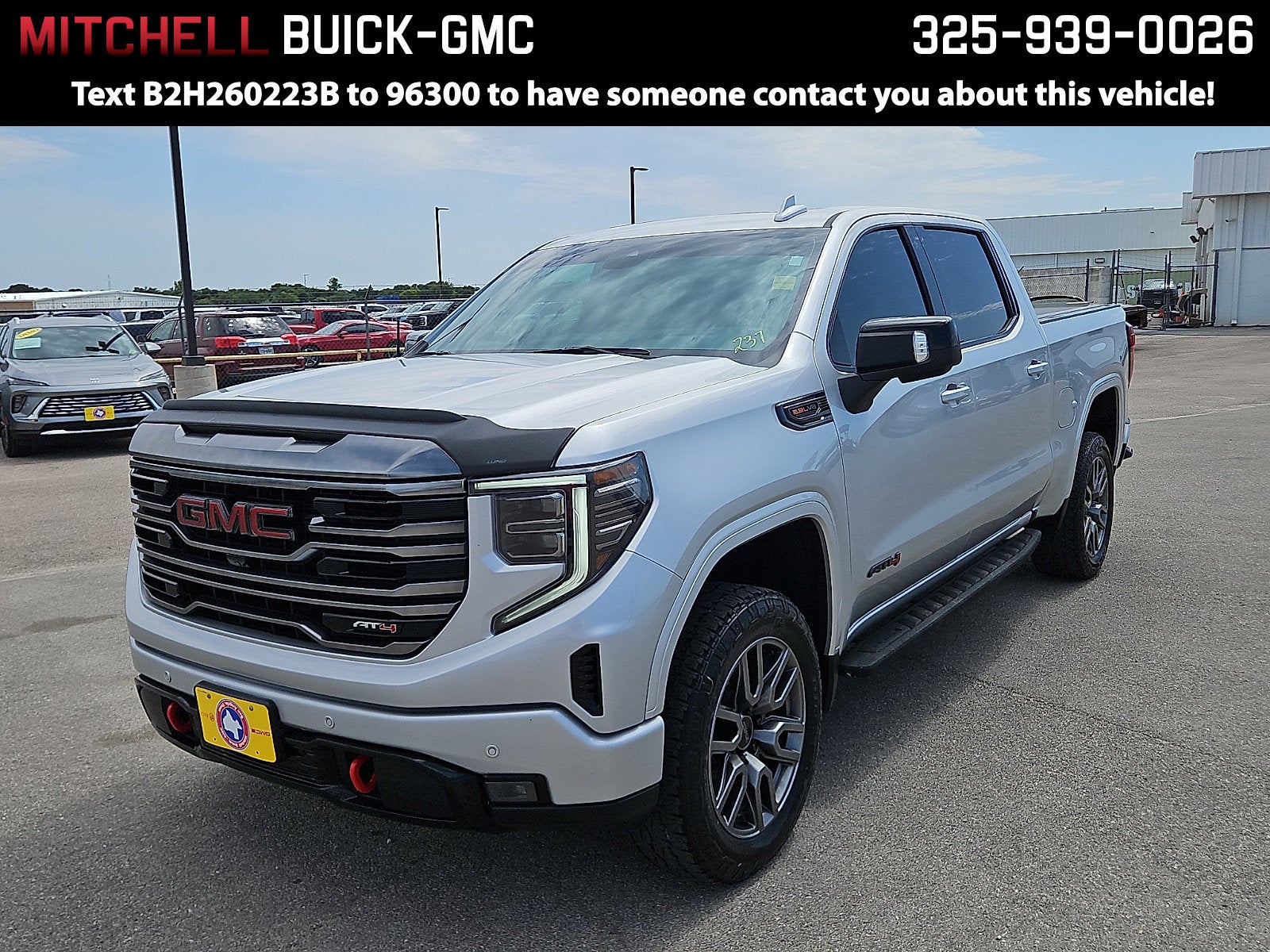  2022 GMC Sierra 1500 AT4 Crew Cab 4WD   