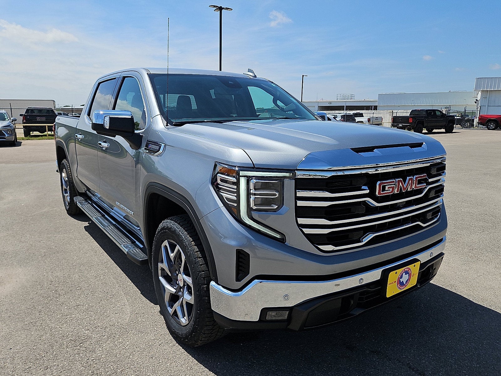 View vehicle photo 7