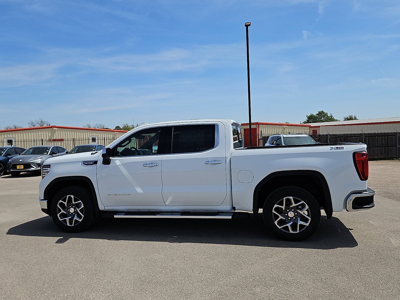 View vehicle photo 2