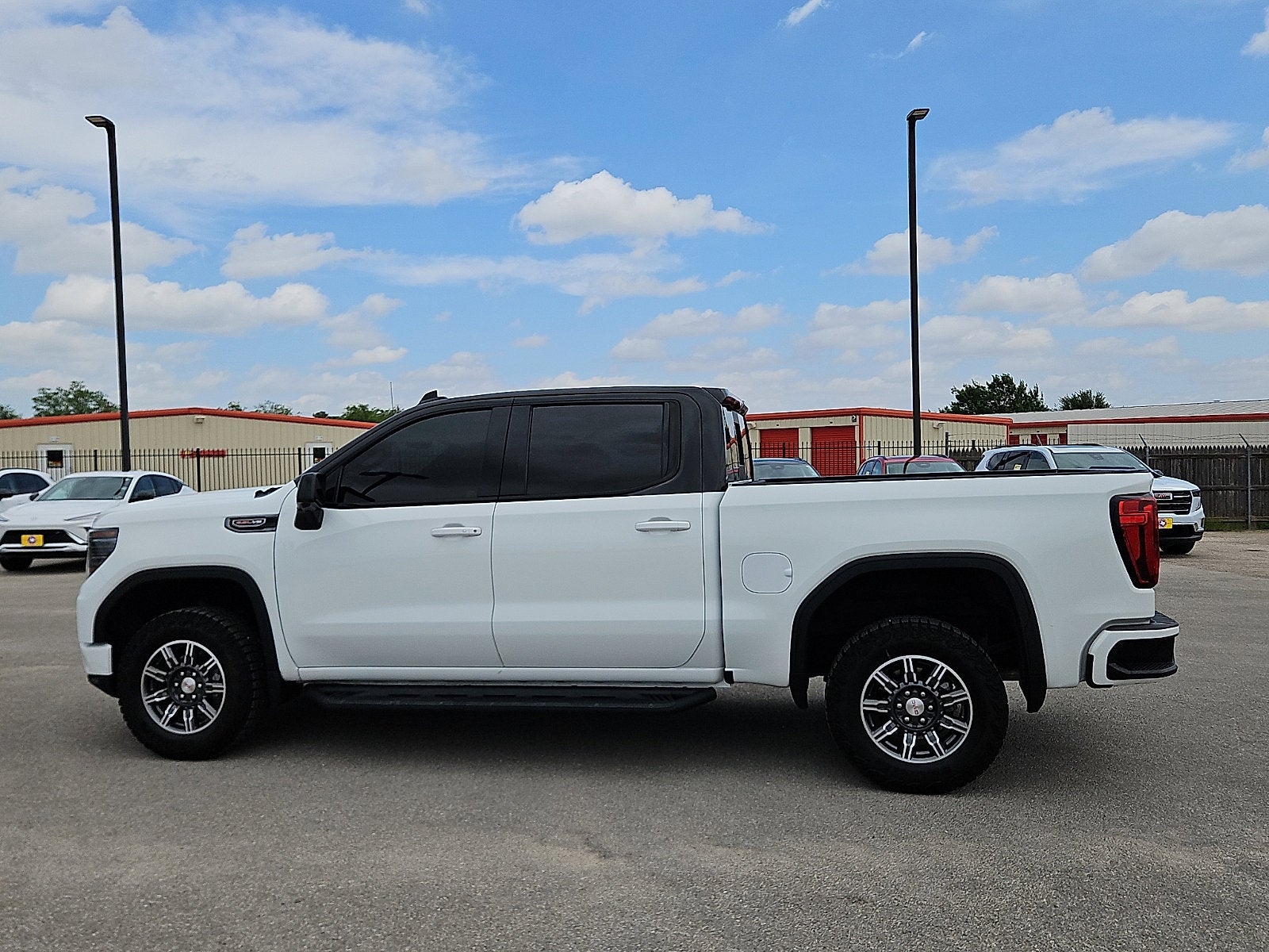 View vehicle photo 2