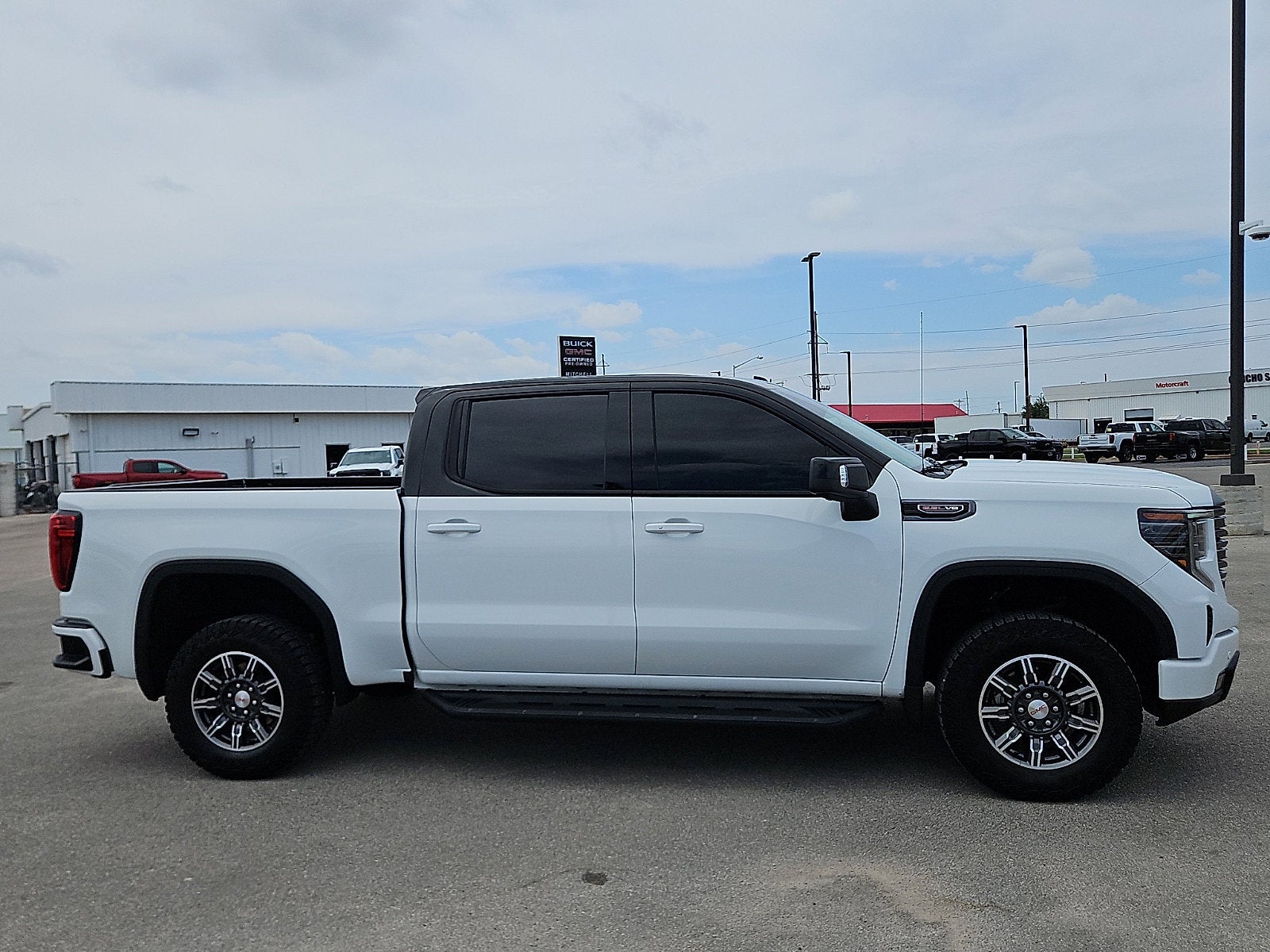 View vehicle photo 6