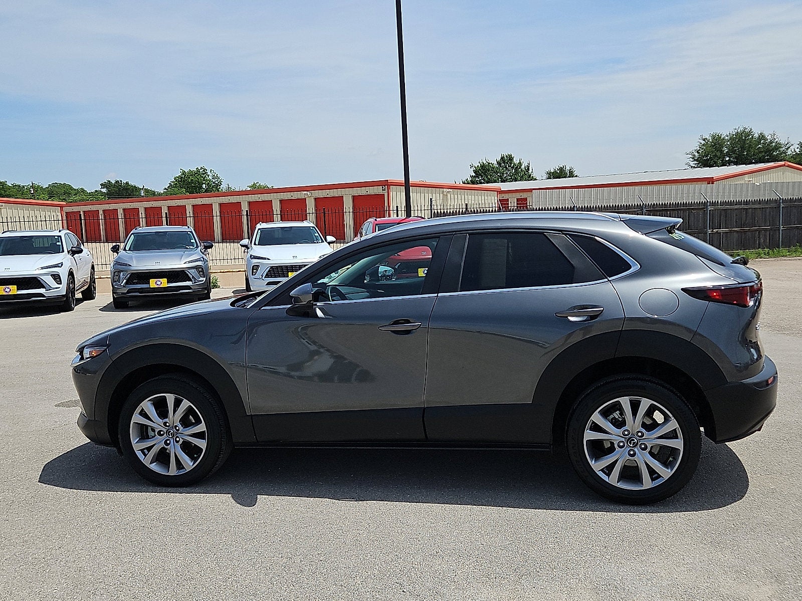 View vehicle photo 2