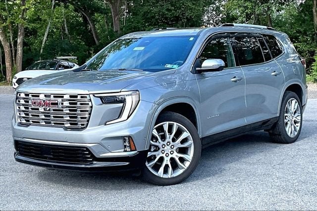 2025 GMC Acadia Denali AWD    