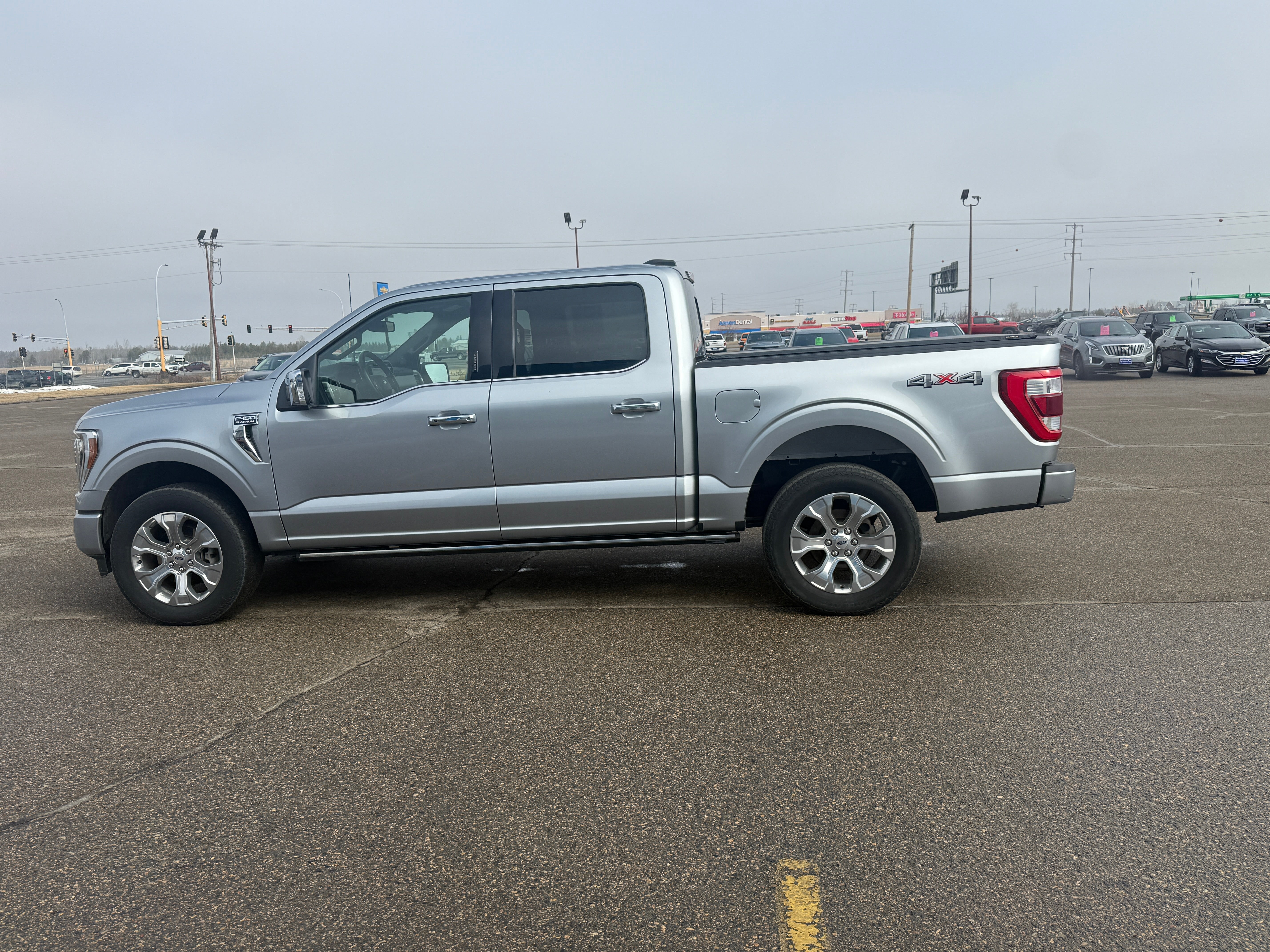 View vehicle photo 5