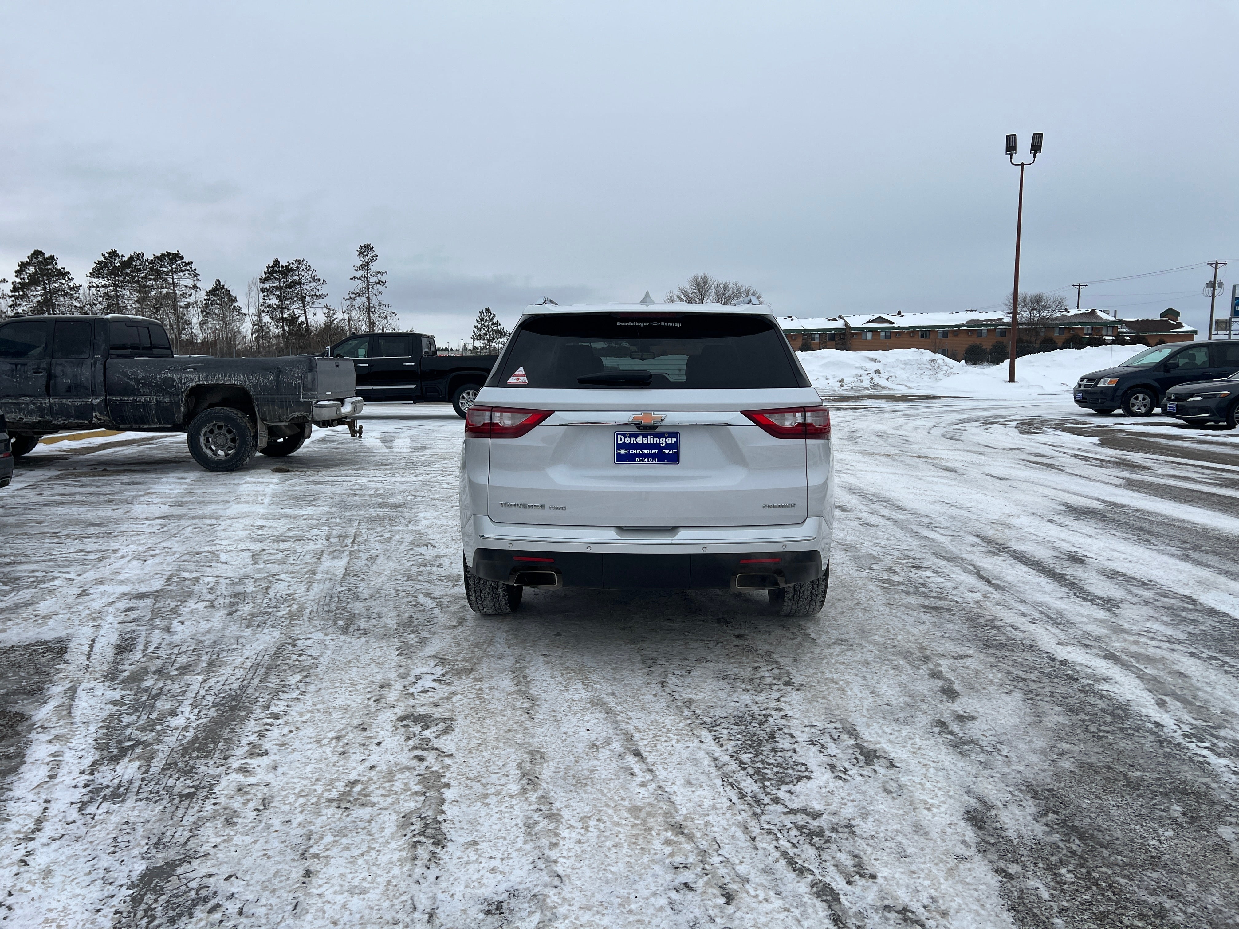 View vehicle photo 3