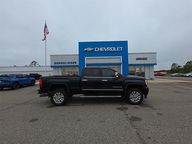  2016 GMC Sierra 2500HD Denali Crew Cab SB 4WD   