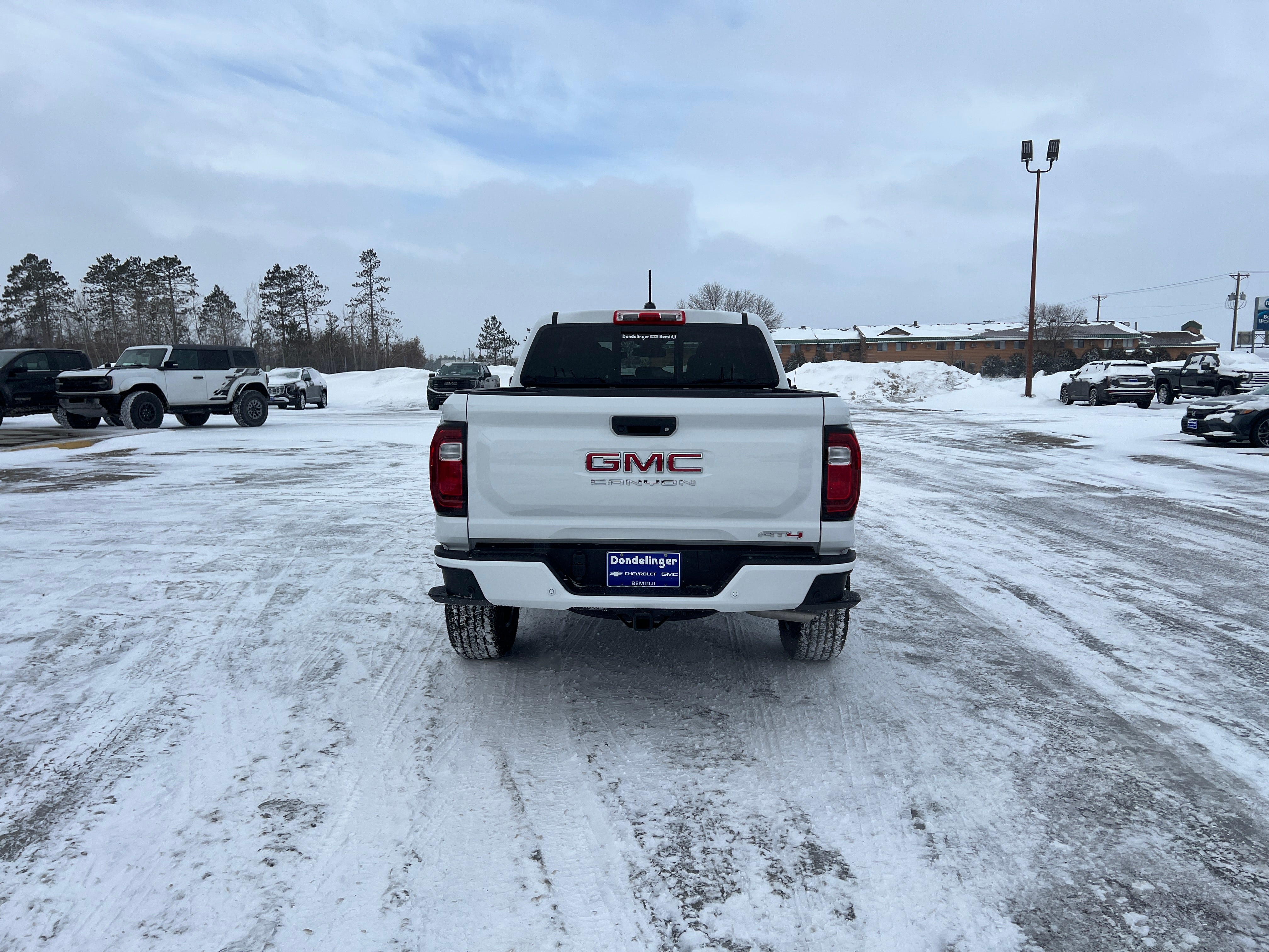 View vehicle photo 3