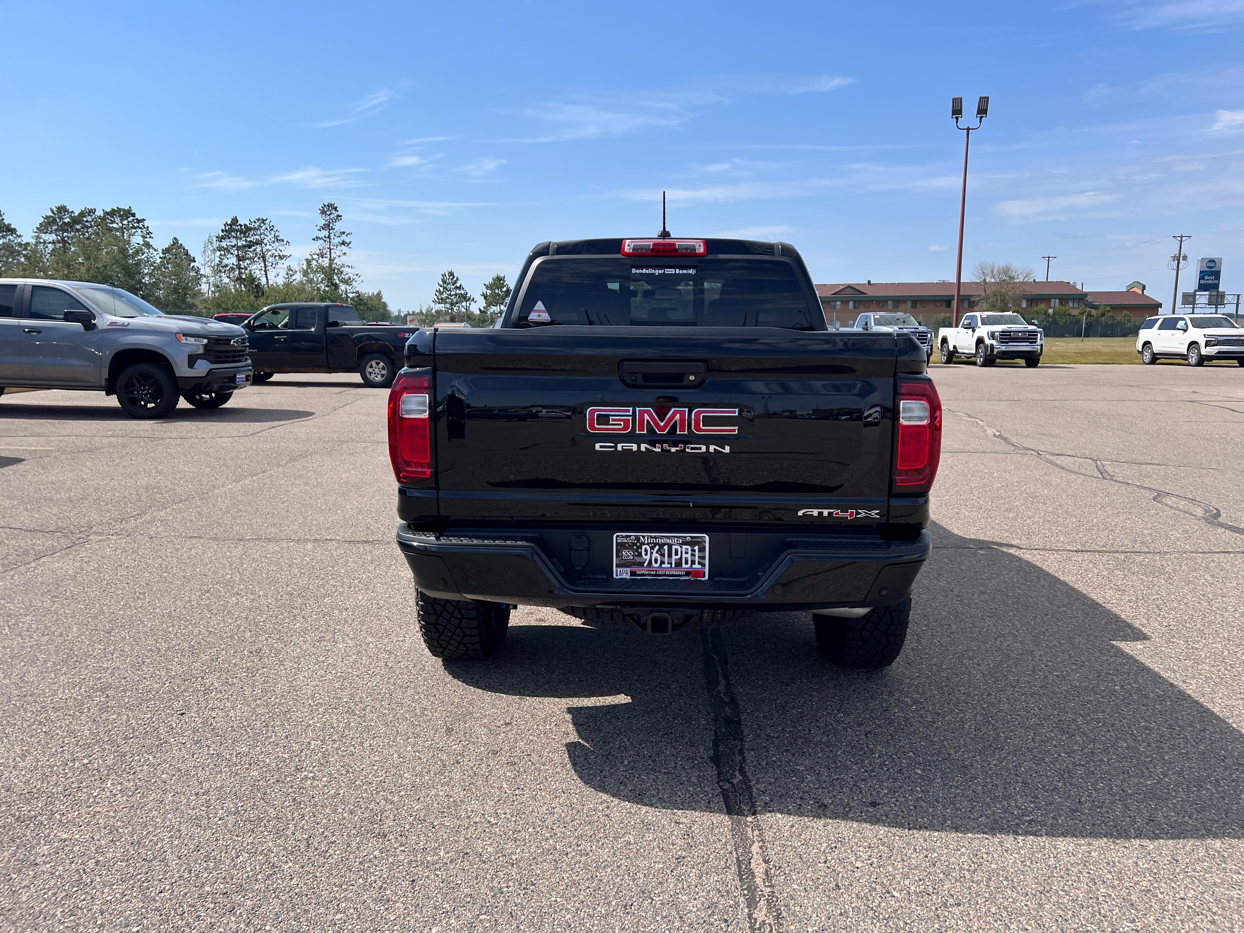 View vehicle photo 3