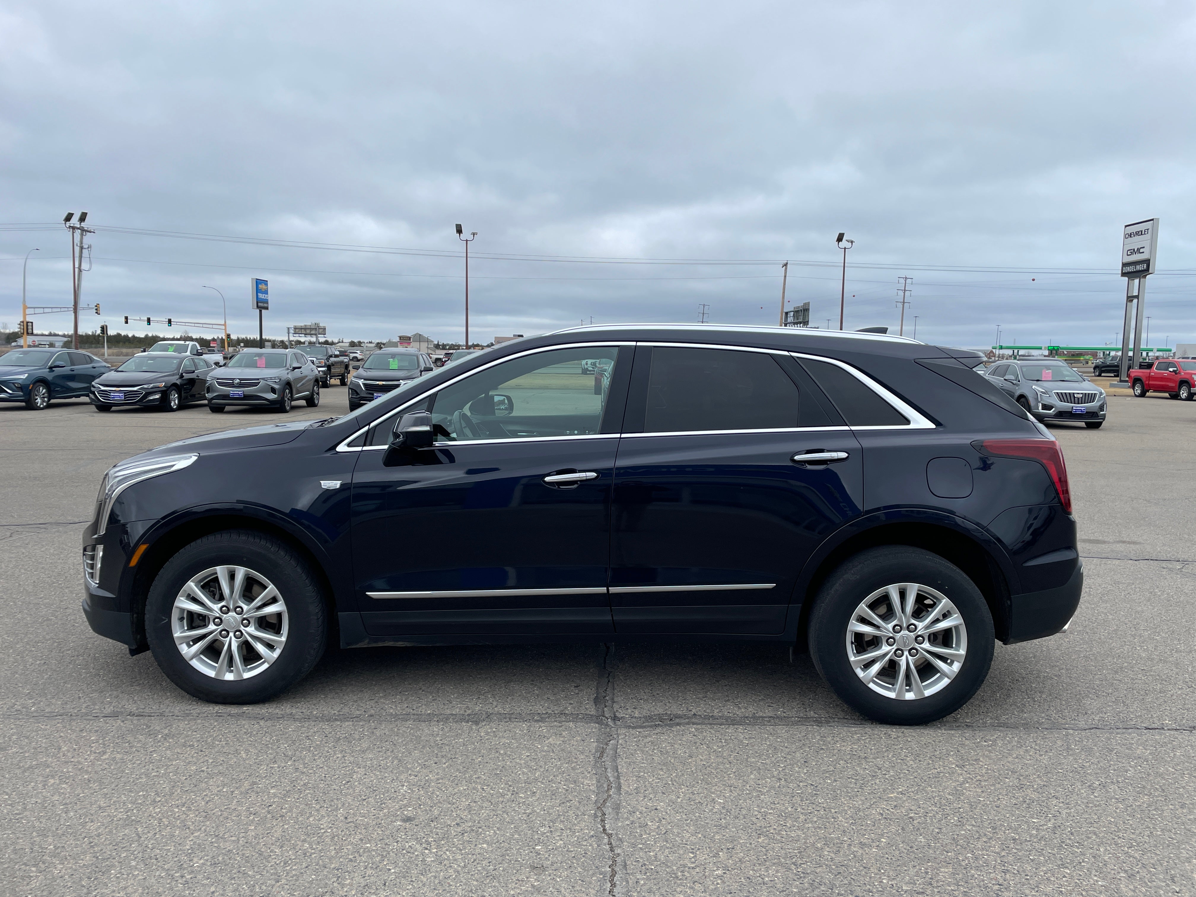 View vehicle photo 5