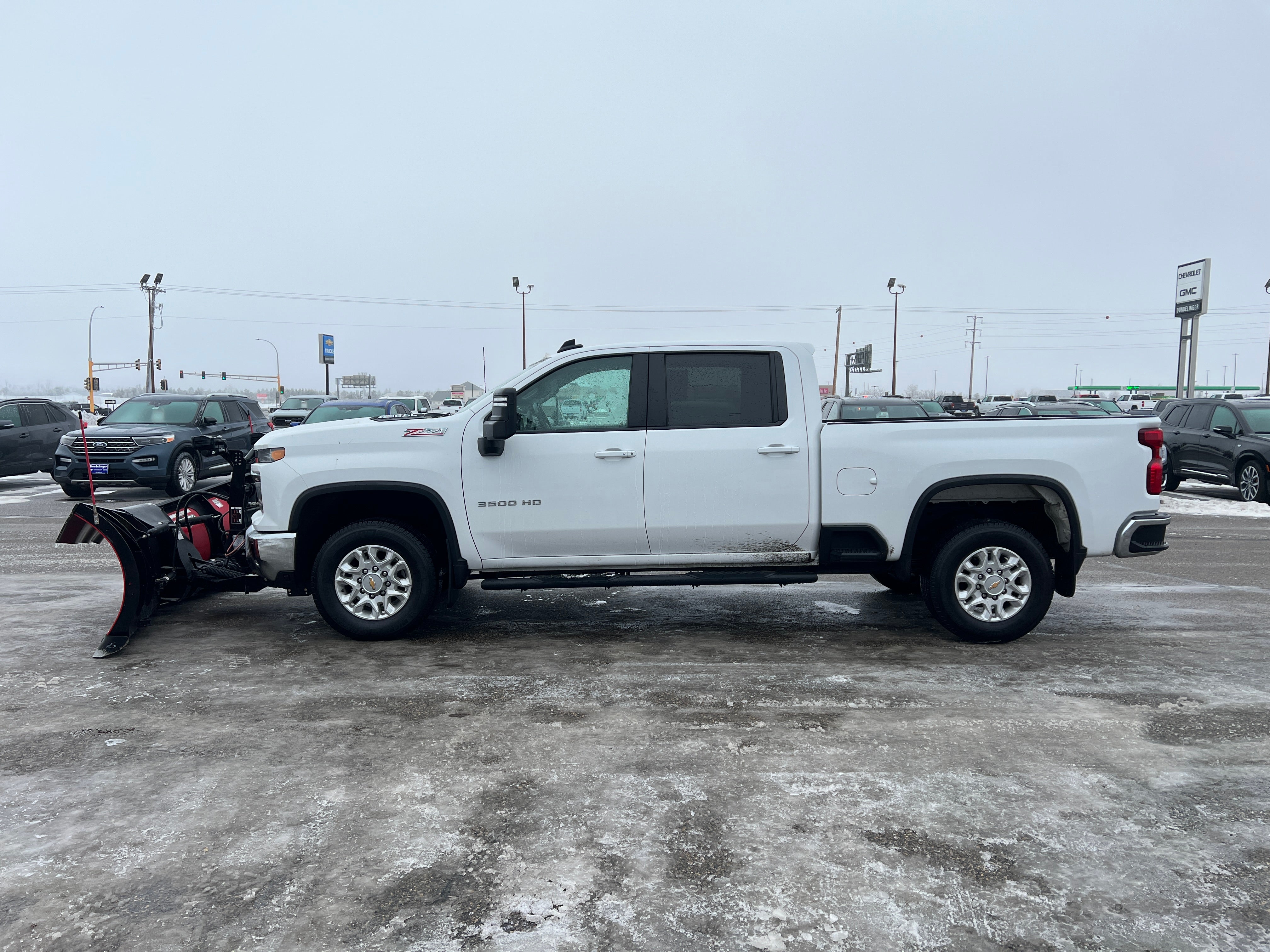 View vehicle photo 5