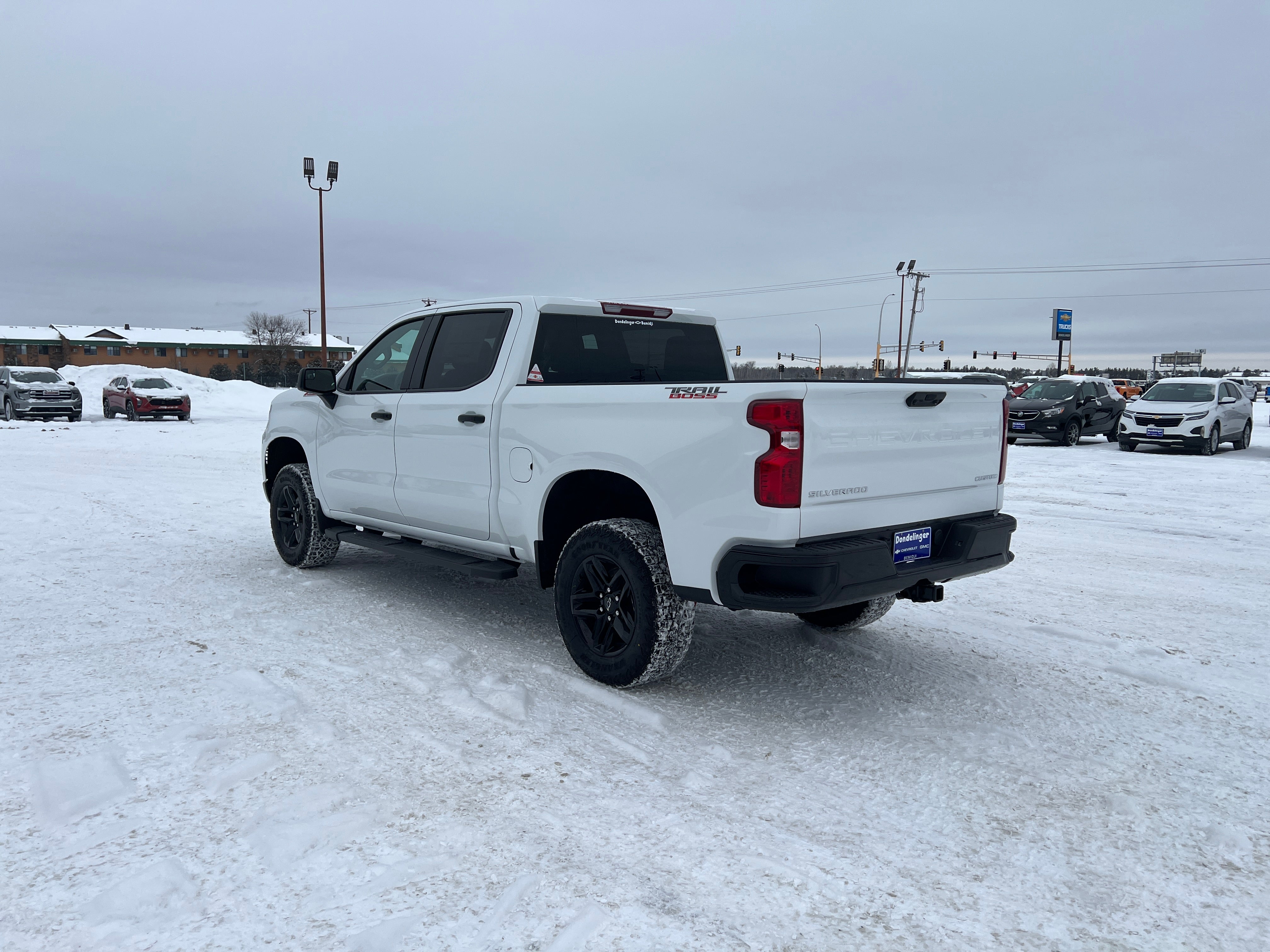 View vehicle photo 4