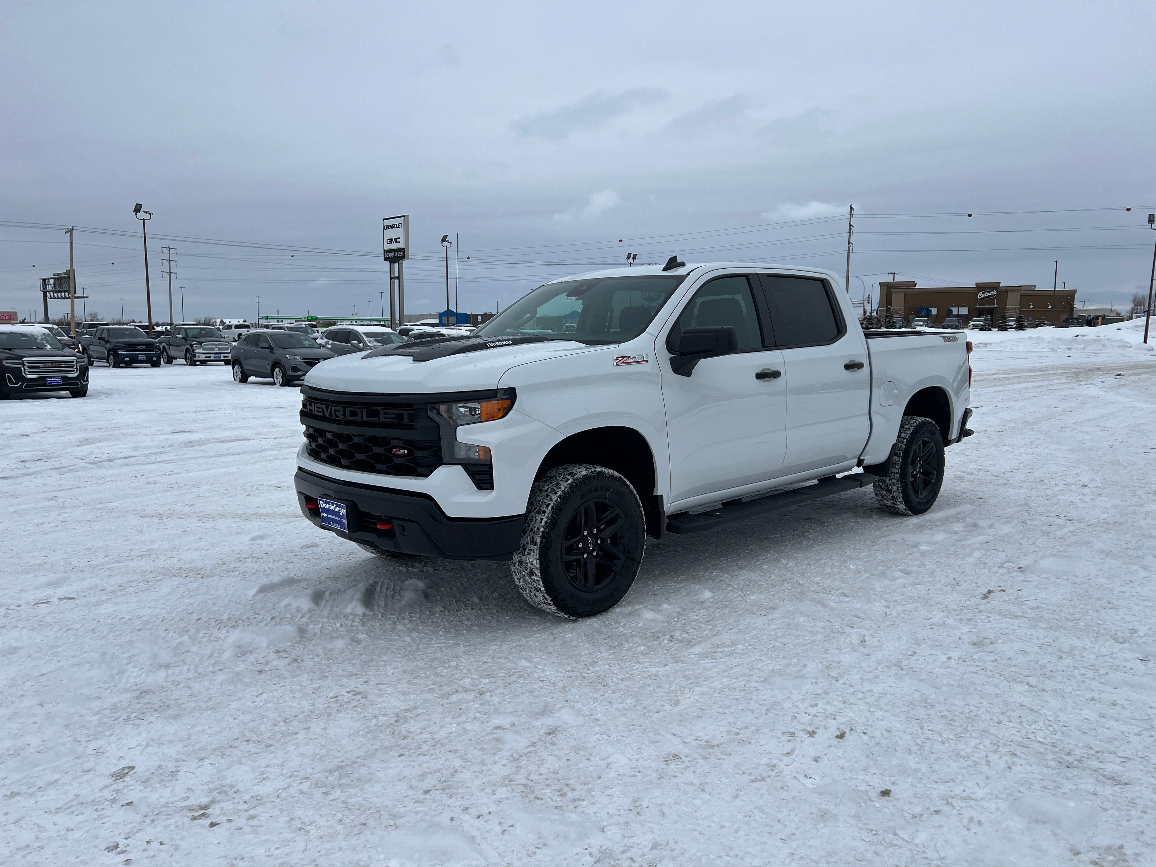 View vehicle photo 6