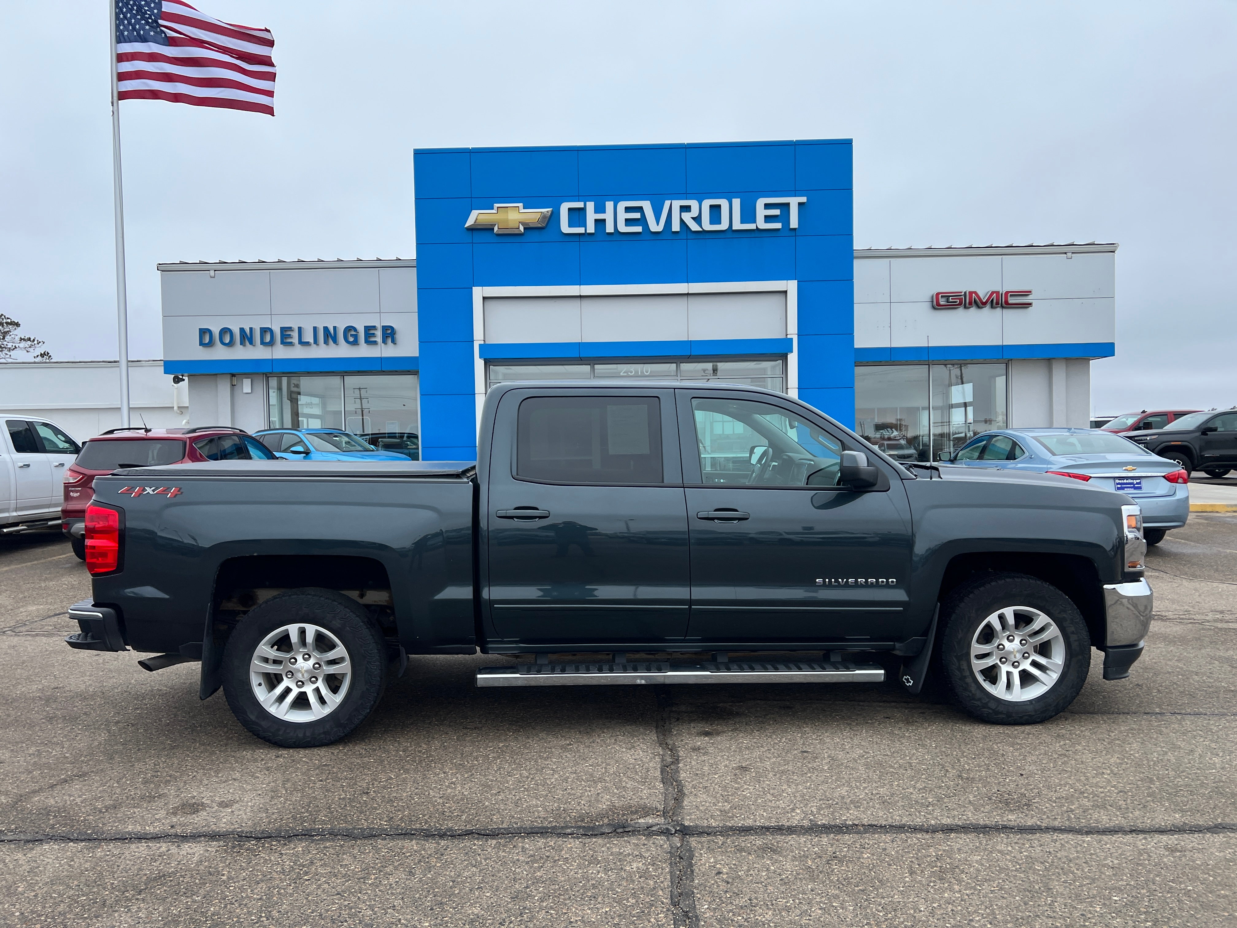 2018 Chevrolet Silverado 1500 LT Crew Cab 4WD