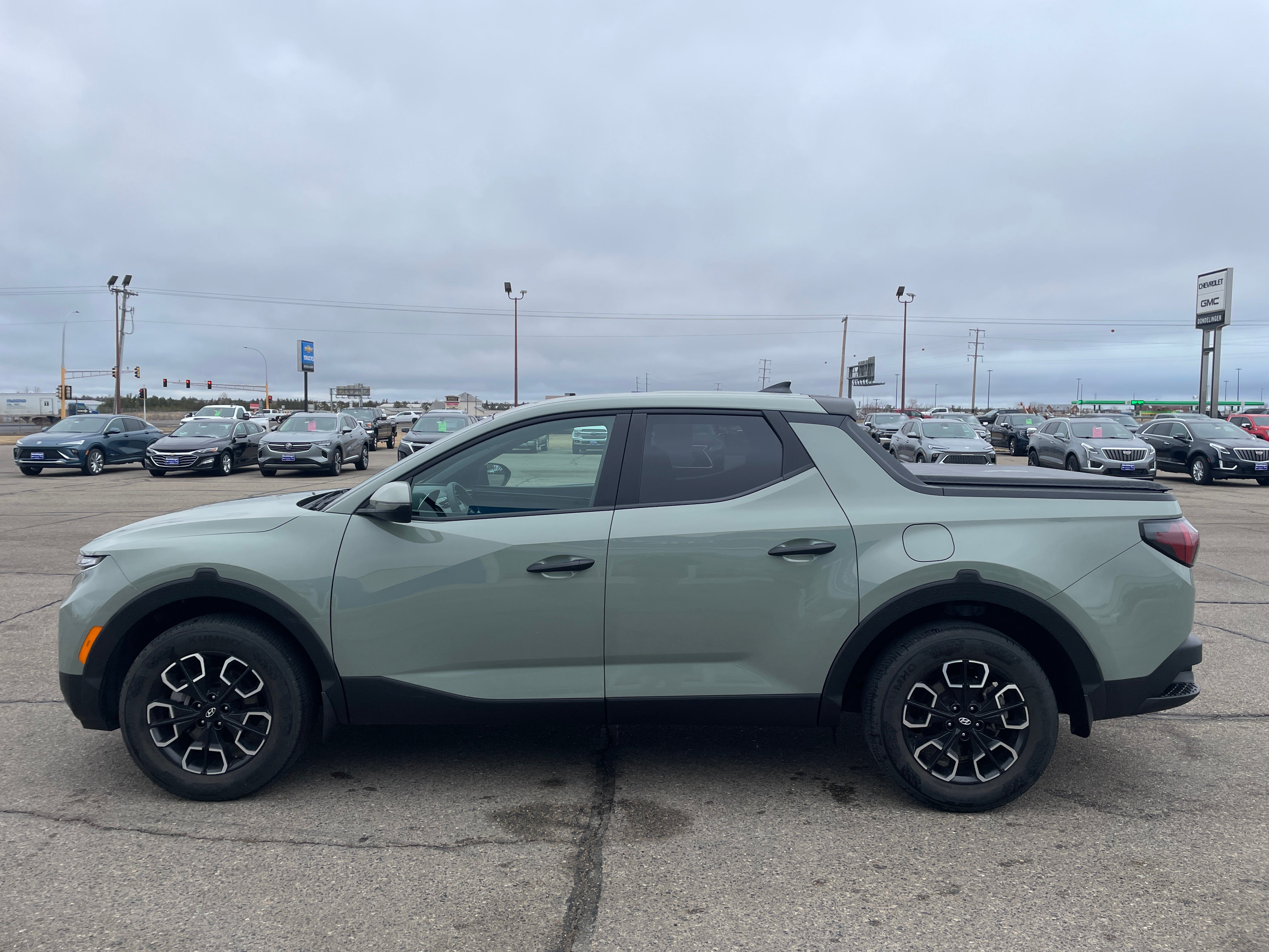 View vehicle photo 5