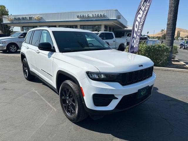  2024 Jeep Grand Cherokee Altitude 4WD   