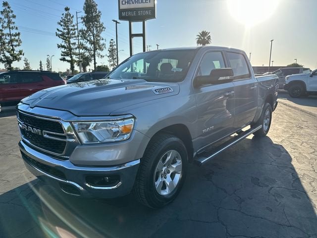 View vehicle photo 4