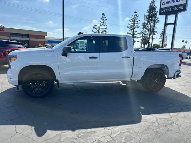 View vehicle photo 4