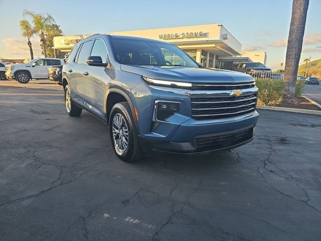 2025 Chevrolet Traverse LT FWD