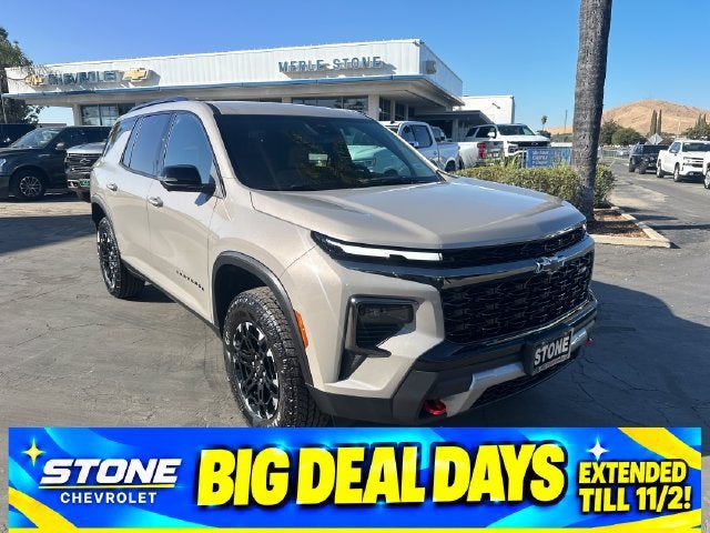 Sandstone Gray 2027 Chevrolet Traverse SUV / Crossover Four-Wheel Drive Automatic