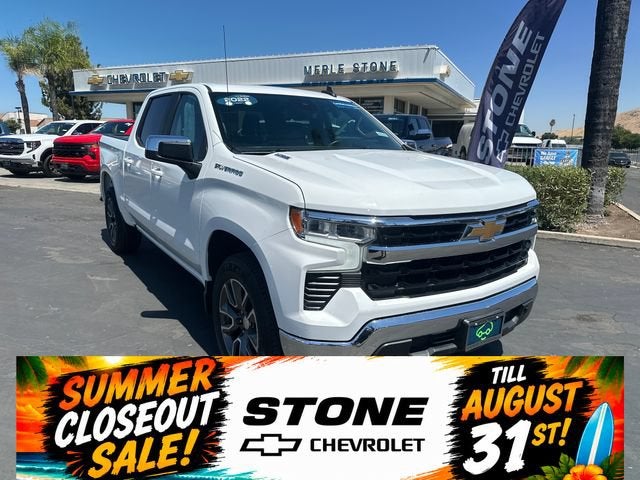 Summit White 2022 Chevrolet Silverado 1500 Pickup Truck 4X2 Automatic