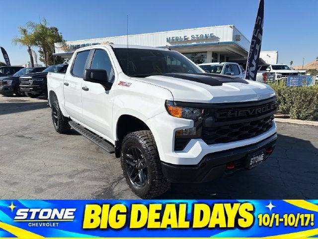 Summit White 2026 Chevrolet Silverado 1500 Pickup Truck Four-Wheel Drive Automatic