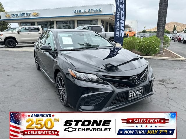 Black 2024 Toyota Camry Sedan Front-Wheel Drive Automatic