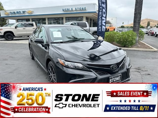 Black 2024 Toyota Camry Sedan Front-Wheel Drive Automatic