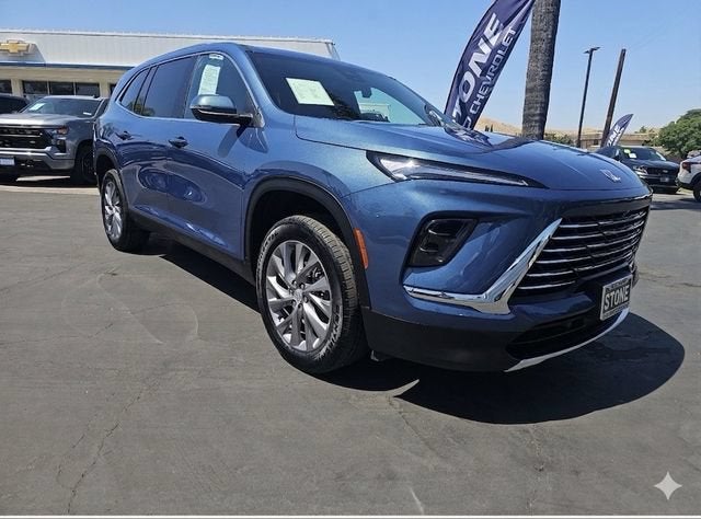  2025 Buick Enclave Preferred FWD   