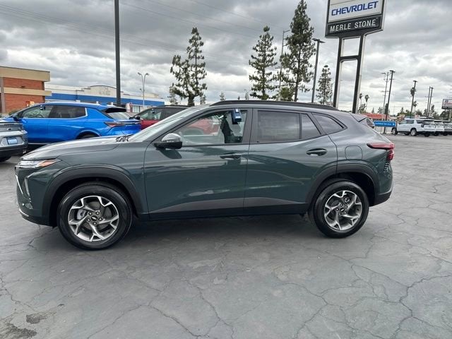 View vehicle photo 4