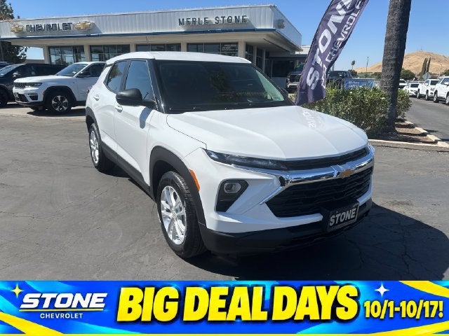 Summit White 2026 Chevrolet Trailblazer SUV / Crossover Front-Wheel Drive Automatic