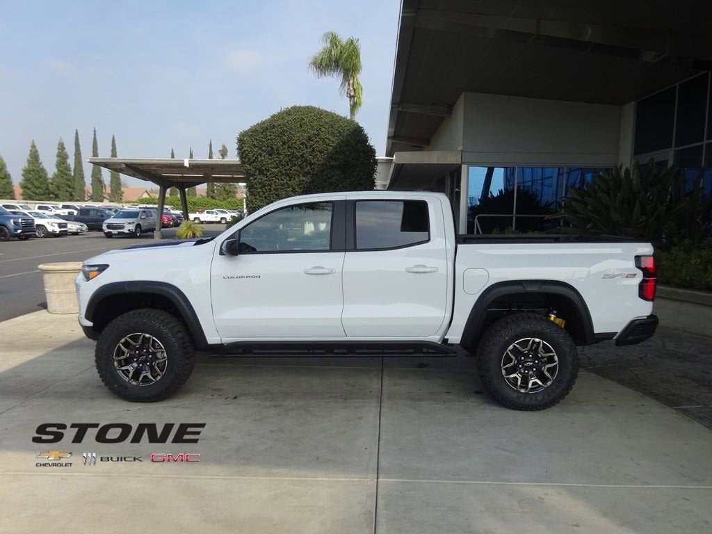 View vehicle photo 5