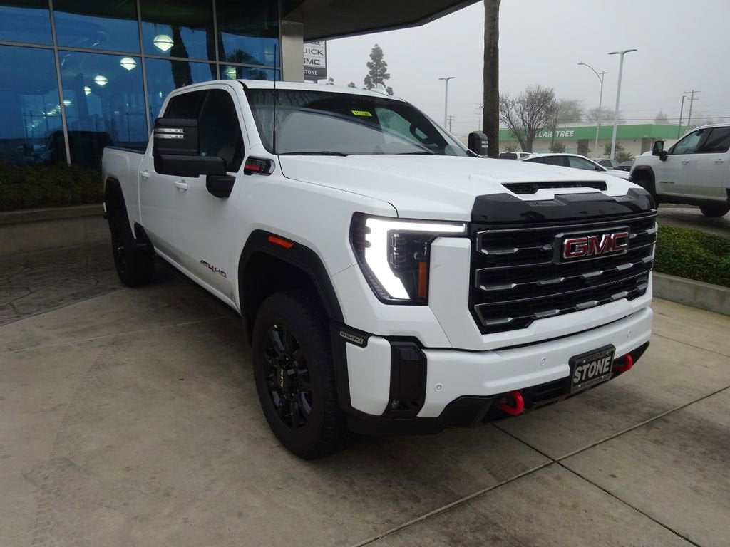 2025 GMC Sierra 3500HD AT4 Crew Cab 4WD