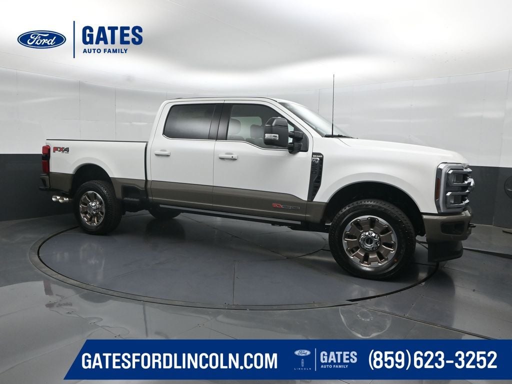 Star White Metallic Tri-Coat 2026 Ford F-250 Super Duty Pickup Truck Four-Wheel Drive Automatic